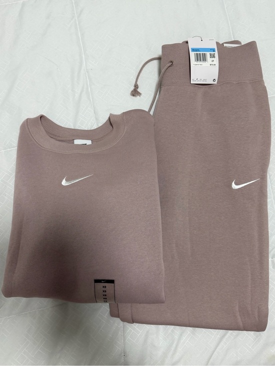 Nike Pants - Nike Dusty Mauve Sweatshirt and Joggers Set TOP XS , PANTS M